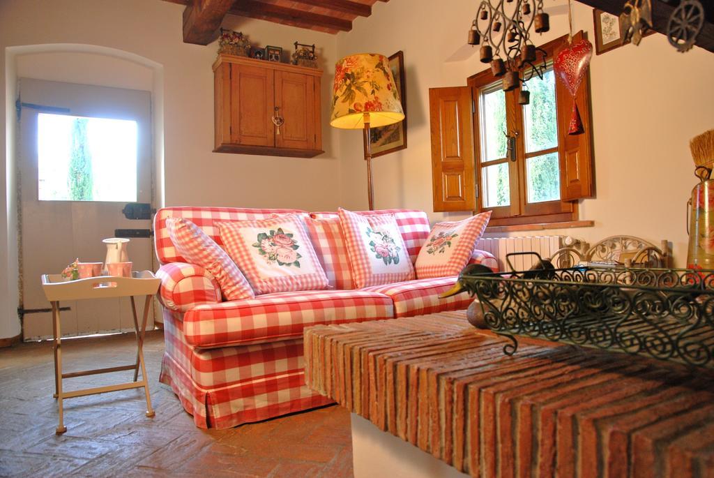 Appartamento Con Patio Privato E Giardino Tra Pisa E Firenze Palaia Szoba fotó